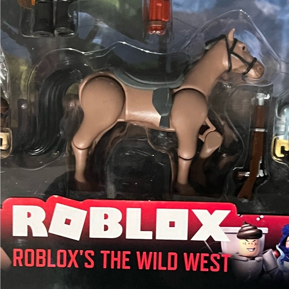 Roblox The Wild West & Dungeon Guardian Armor Bundle, New - Picture 5 of 10
